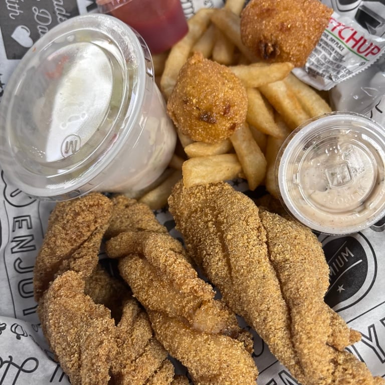 Fast Delivery for Fresh Seafood and Southern Comfort Food