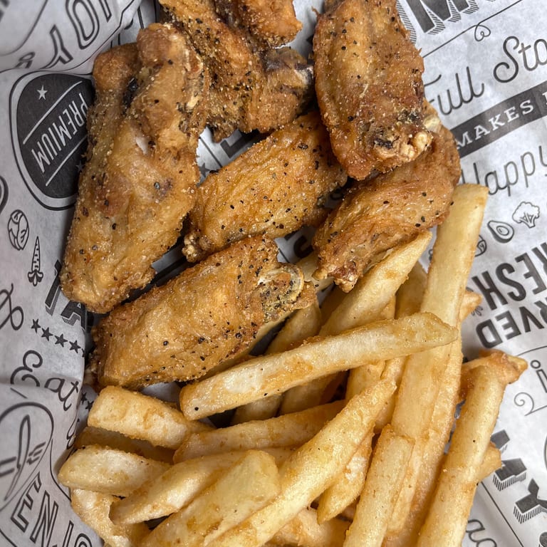 Smoky Barbecue Wings: A Southern Favorite